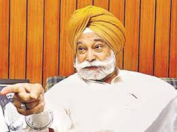 Former Deputy Speaker of Punjab Assembly Bir Devinder Singh in Siddhi Gall 